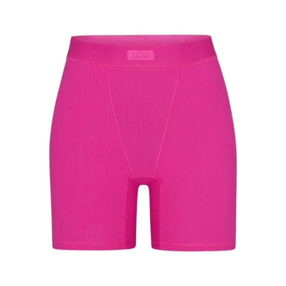 Skims soft lounge boxer hot pink